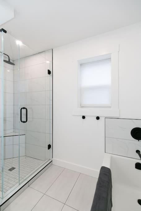 Lovely 1 Bedroom Suite Near Town Victoria Ngoại thất bức ảnh